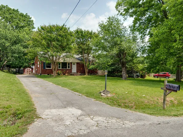 5012 Hasty Dr, Nashville, TN 37211