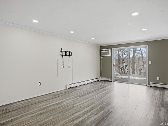 4th image of 3 Hook Road #15A