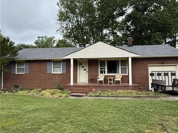 208 Gibson Dr, Chesapeake, VA 23320