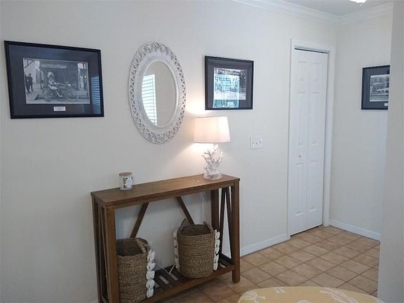 3rd image of 1507 Coral Ave