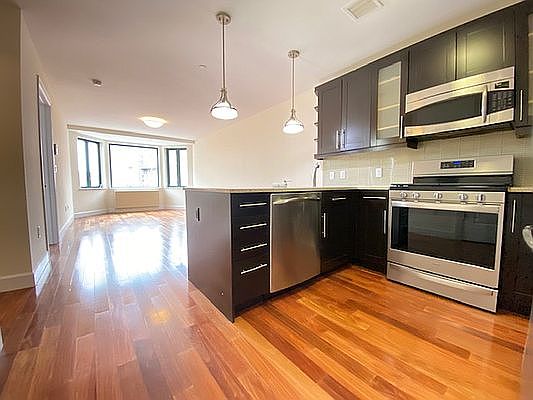 1st image of 83-30 Kew Gardens Rd #5J