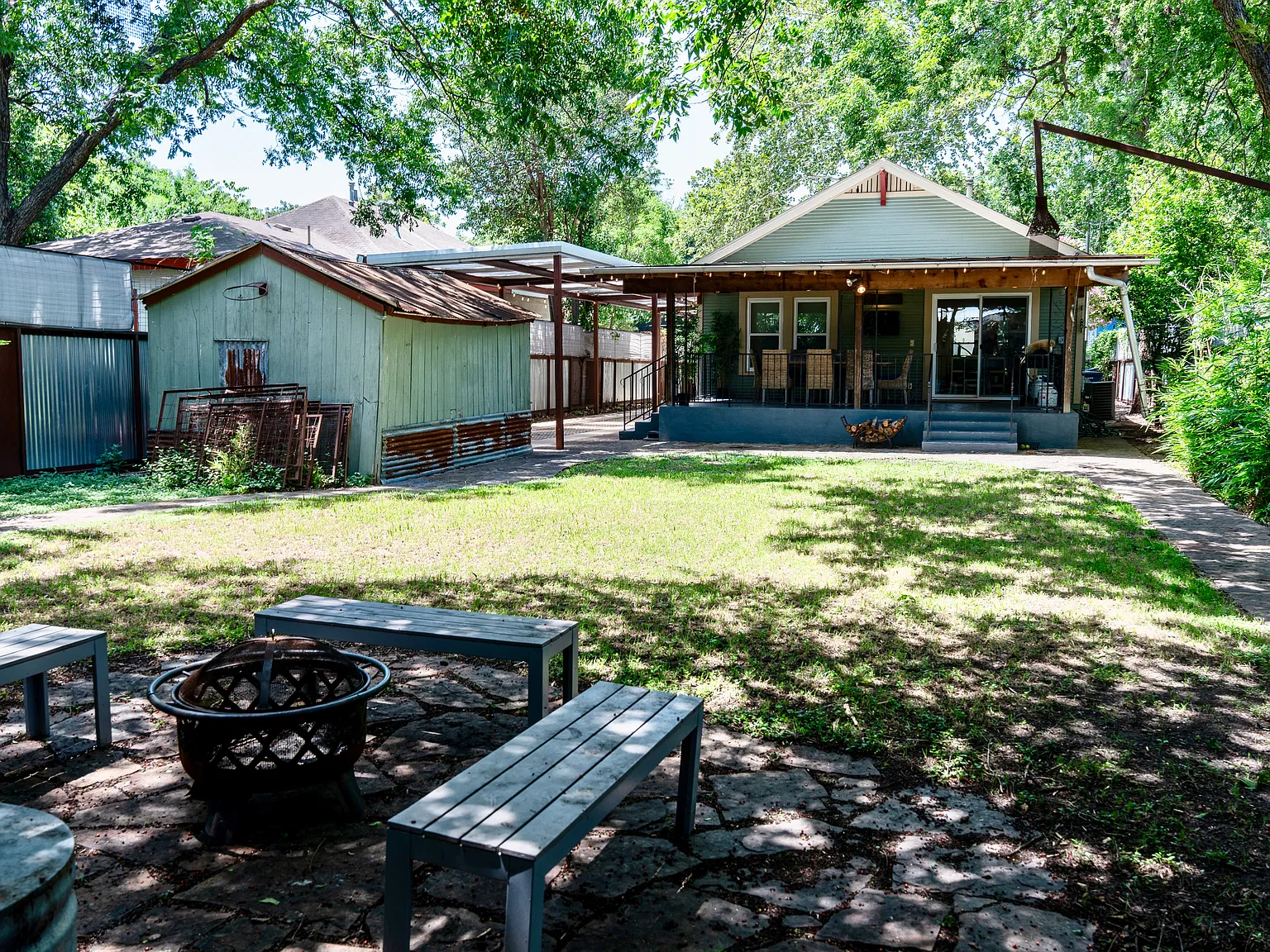 2 bed, 928 sqft, $3,200 — Photo 3