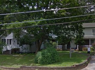 87 Beach Rd, Clifton Park, NY 12065