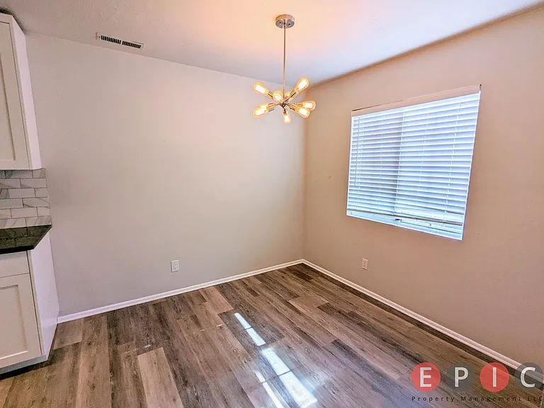 1460 E Foxboro Dr #2 — Photo 13