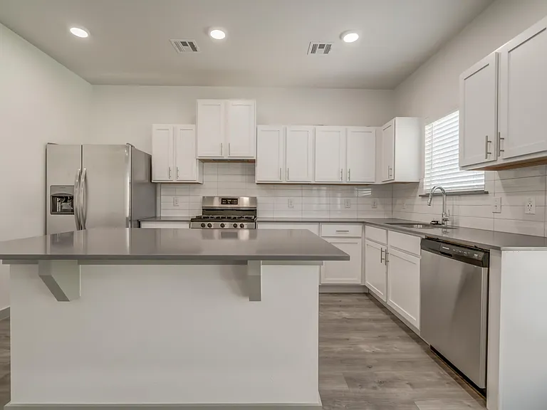 13518 Vinita Dr #13518 — Photo 6