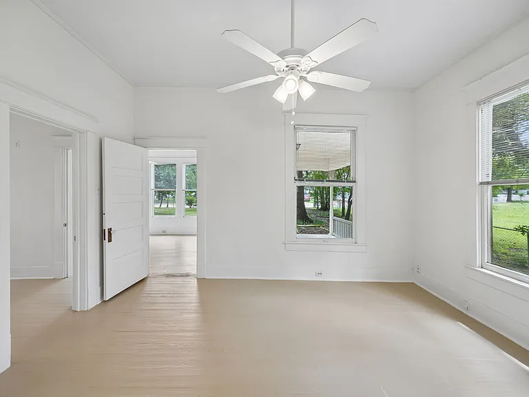 7923 Mohawk Dr — Photo 32