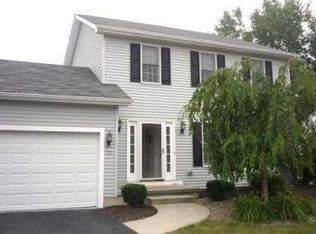 71 Azure Pine Ct, Buffalo, NY 14228