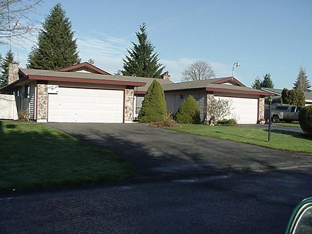 Duplex 4209/4211 201ST ST CT E, Spanaway, WA 98387