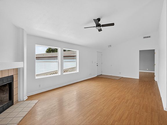 5th image of 10 Winterhawk St
