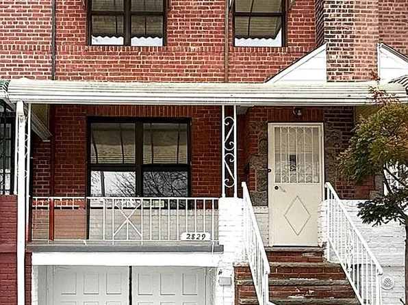 2829 50th St, Woodside, NY 11377