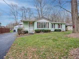 4279 Purdy Rd, Lockport, NY 14094