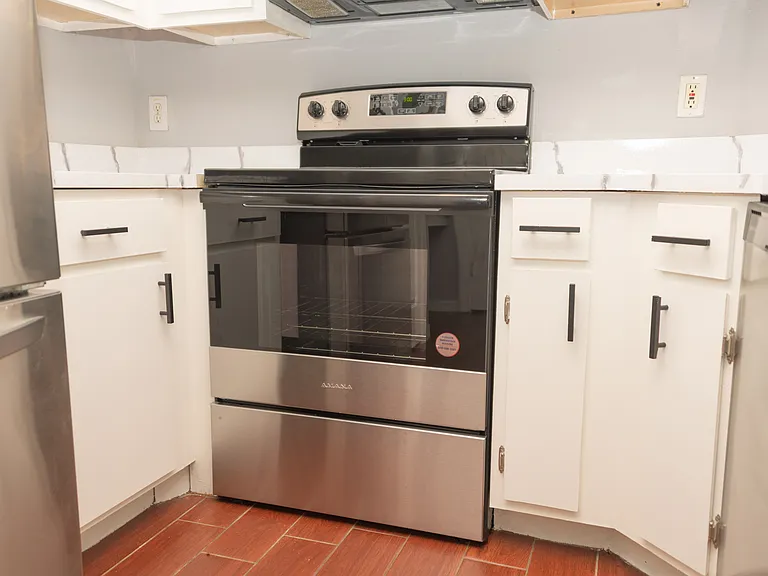 2025 Erving Cir #4207 — Photo 38