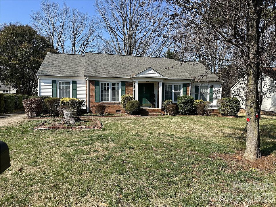 1st image of 6120 Farm Pond Ln