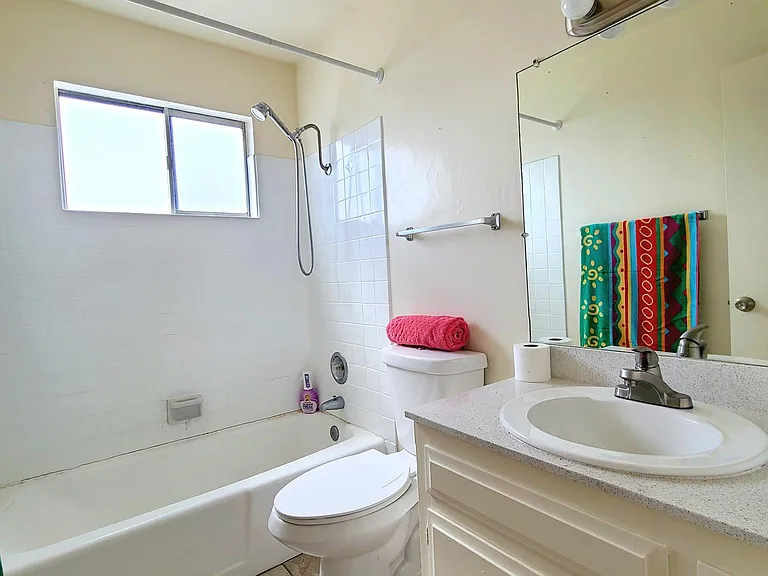 1327 Grand Ave — Photo 6