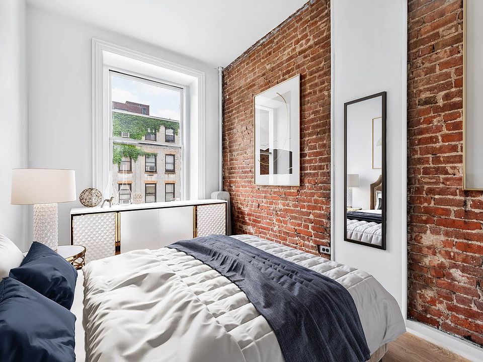 2nd image of 152 Montague St APT 4