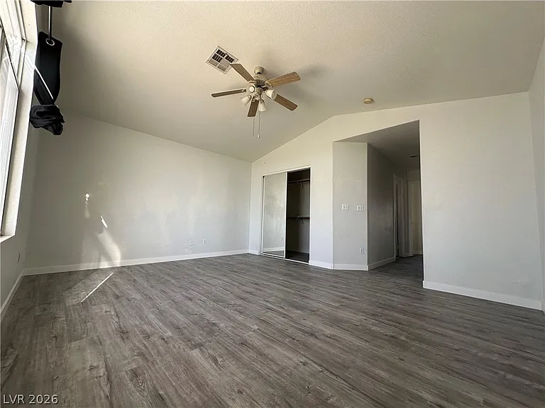 8275 Cedar Leaf Dr — Photo 20