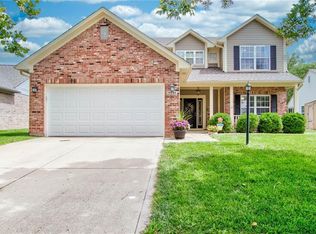 19044 Prairie Crossing Dr, Noblesville, IN