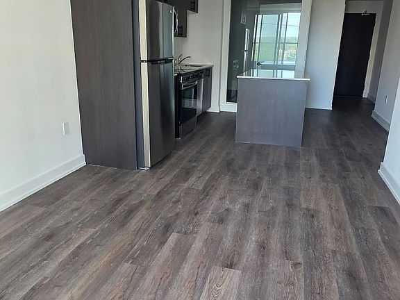 5th image of 2475 Old Bronte Rd #410
