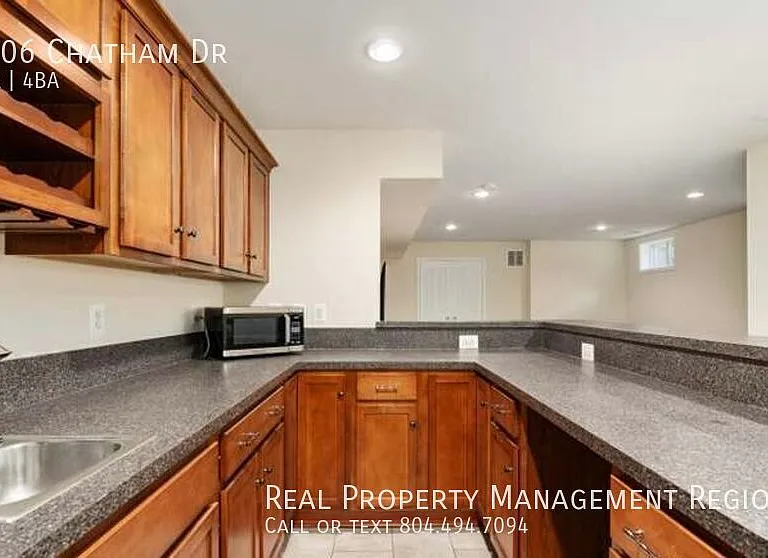 4306 Chatham Dr — Photo 8