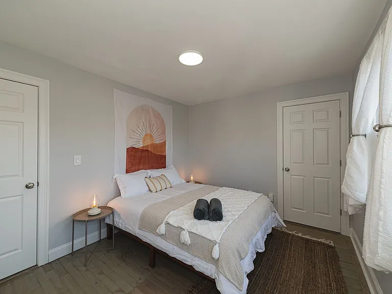 584 Orange Street — Photo 20