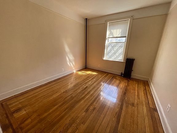5th image of 22-11 33rd St #B1