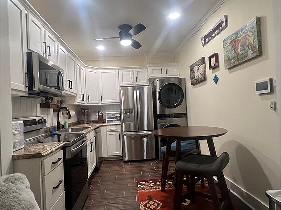 4th image of 1621 Morgan St