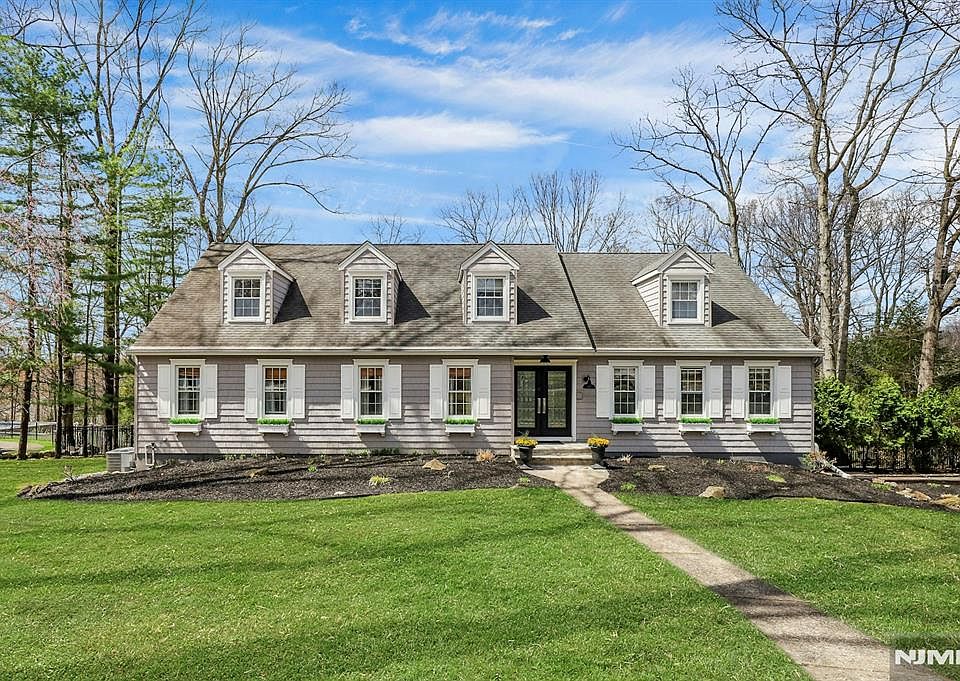 1st image of 105 Apple Ridge Rd