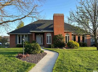 364 E Idlewood St, Morton, IL