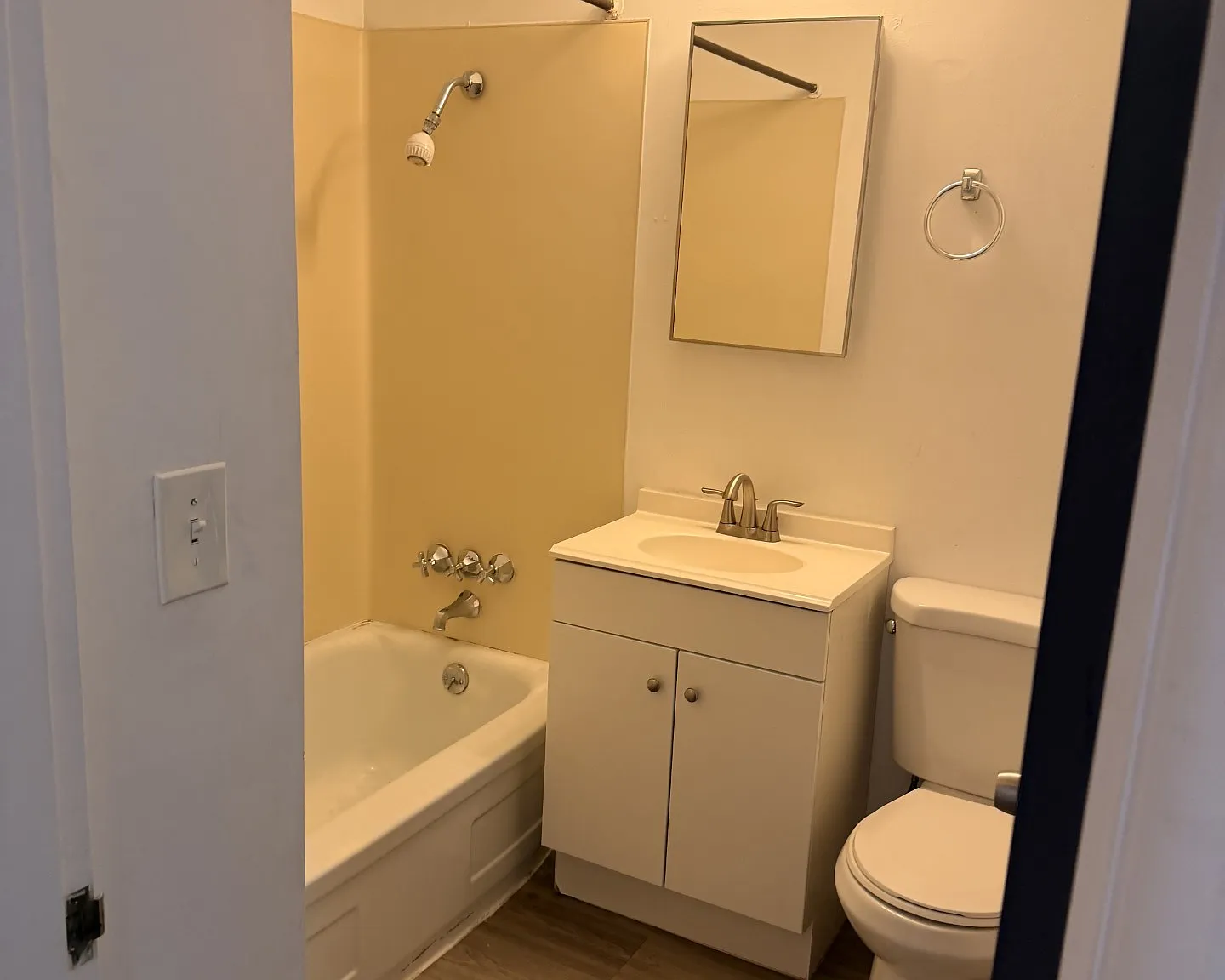 2 bed, 650 sqft, $2,250 — Photo 1
