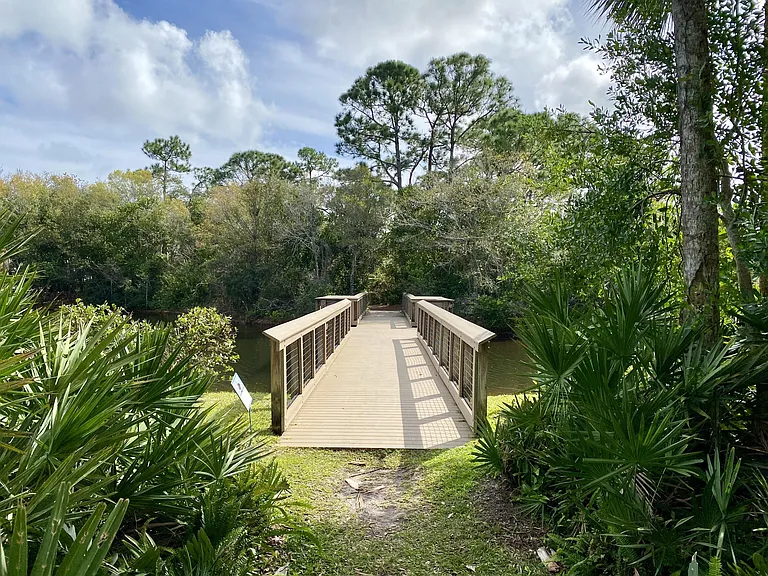 335 E Thatch Palm Cir #104 — Photo 30