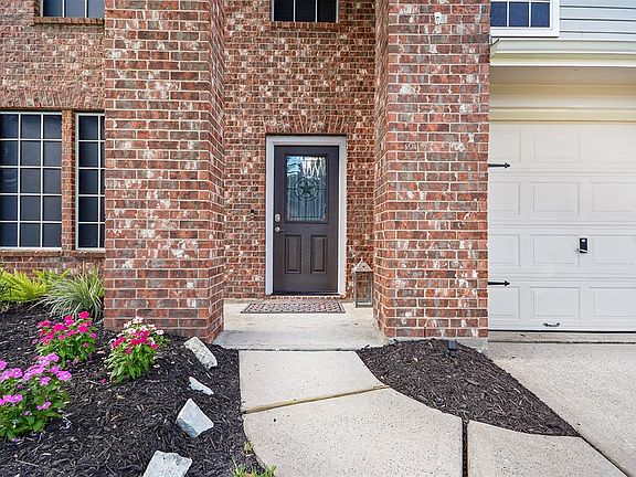3rd image of 17227 Brookhollow Grove Ct