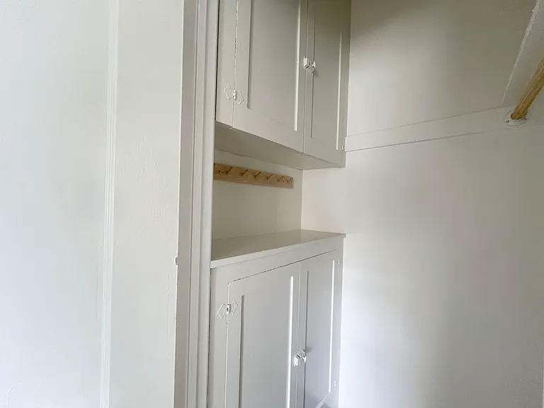 3325 E 2nd St #5 — Photo 8