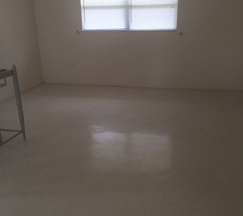 2nd image of 904 Marietta St