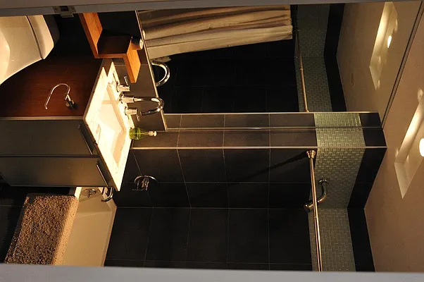 Sold by Real Direct | media 7