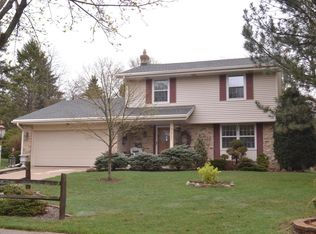 1711 Hemit Ave, Waukesha, WI 53189