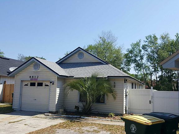 4th image of 8812 Townsquare Dr S