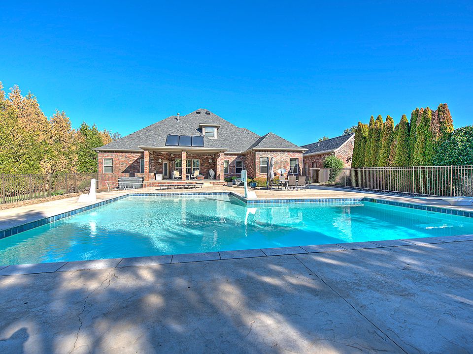1st image of 6482 Wells Cir