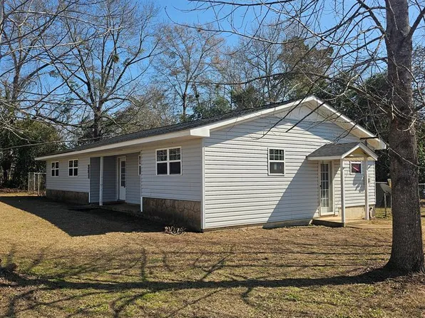 203 W Bush St, Colquitt, GA 39837