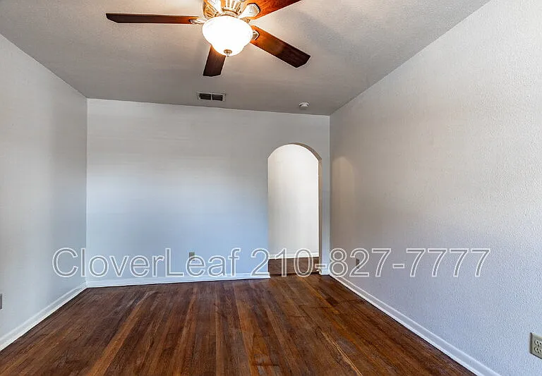 731 Glamis Ave — Photo 6