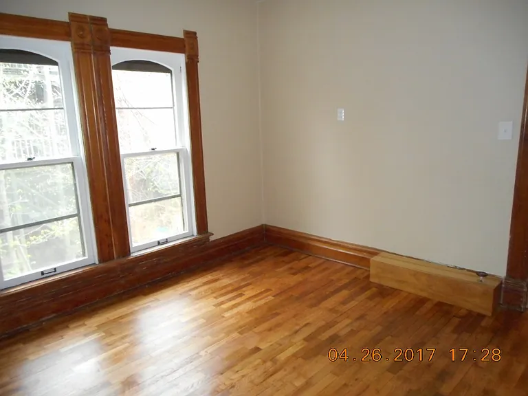 712 S Burdick St #4 — Photo 4