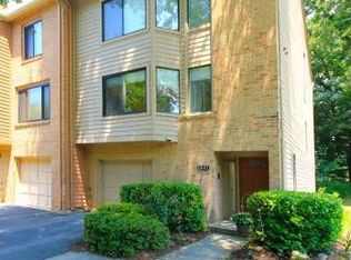 5901 Valerian Ln, Rockville, MD 20852