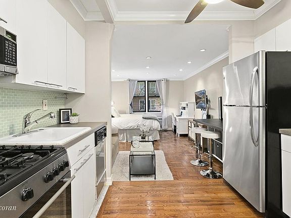 3rd image of 145 E 29th St APT 2E