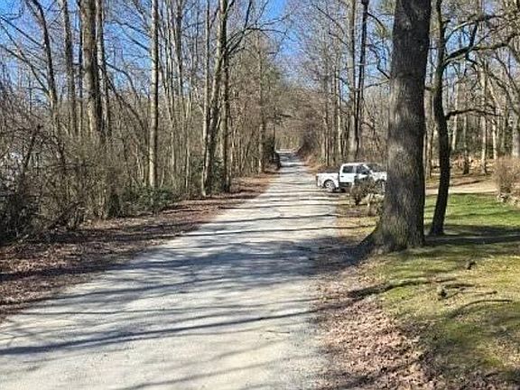 5th image of 390 Ebenezer Rd