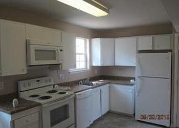 2nd image of 443 Hardmoore Ct