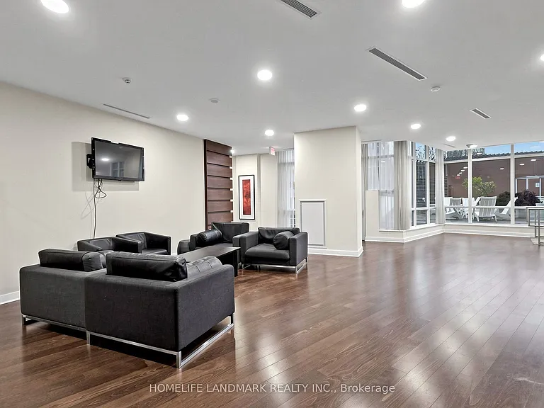 112 George St S #S508 — Photo 39