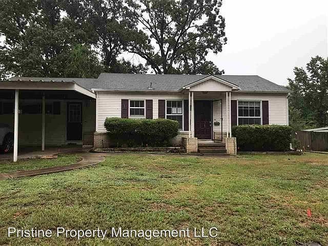1st image of 706 Carlisle Dr