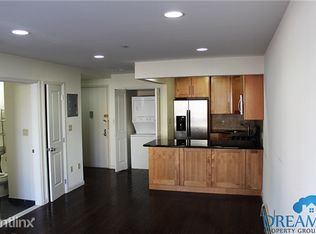 4262 Hunter St, Long Island City, NY