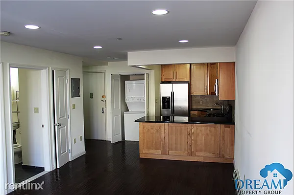4262 Hunter St photo 1