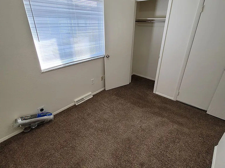 Creekwood — Photo 34