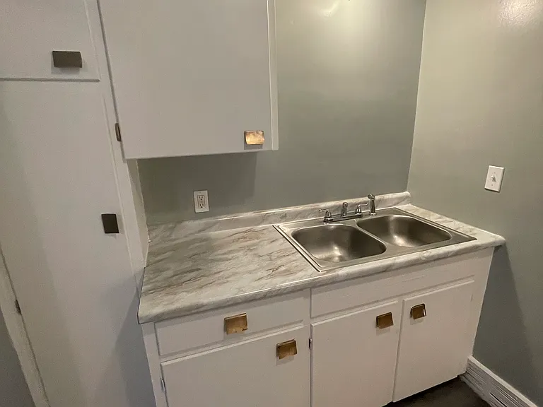 808 Florida Ave — Photo 9